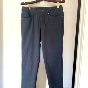 Never worn Lululemon 29x30